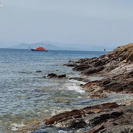 Appartement Confortable à Proximité de la Mer 45 m² شقة *