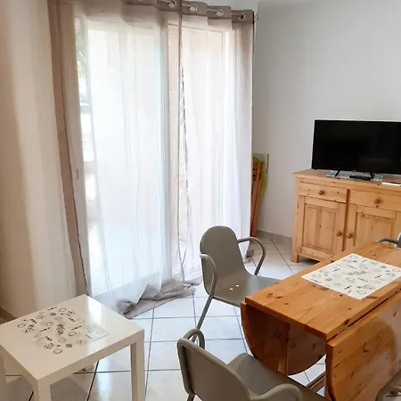 Confortable A Proximite De La 45 M² 公寓 *
